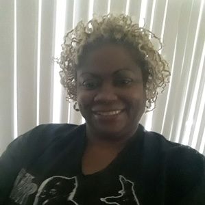 Meet your Posher, Debra